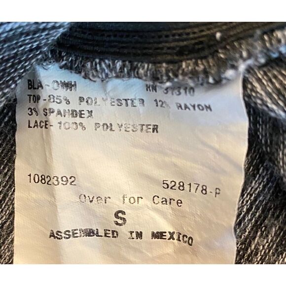 iZ BYER SZ S Woman’s Jr Black/Gray 3/4 Sleeve Top With Lace Sleeves - Picture 8 of 9